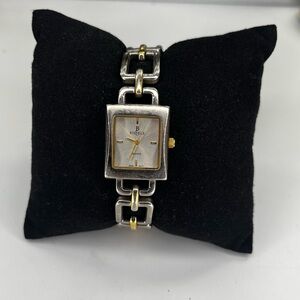 Vintage Berenger Watch Women Two Tone Silver Gold New Battery